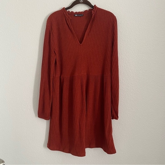 Zara Women's Size Large Brick Red Long Sleeve Textured Ribbed Weave Dress